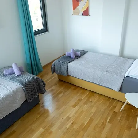 Oasis Center With Free Parking Skopje